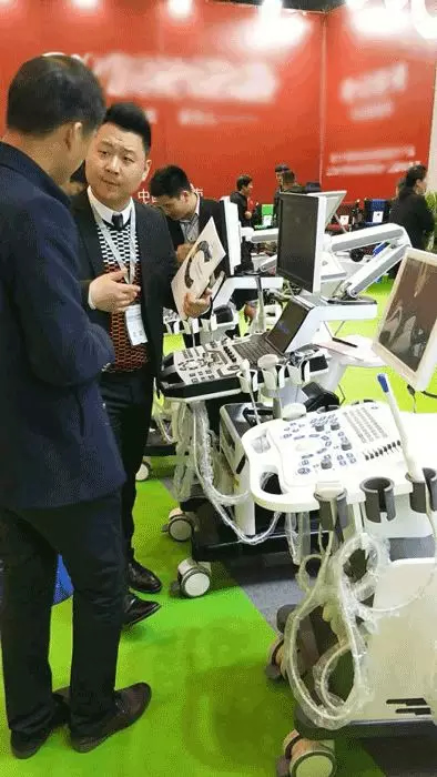 彩色多普勒仪